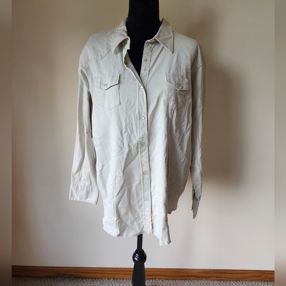 Wrangler Wrancher Button Down Cream Shirt Women's Size 3XL. - Picture 1 of 7